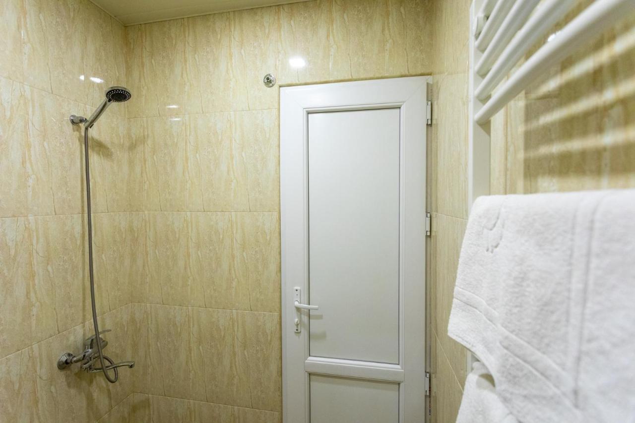 كوتايسي Hotel Phasis المظهر الخارجي الصورة